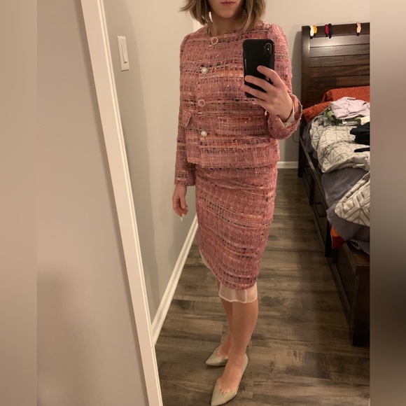 "Chanel-vibe" suit barbiecore - Picture 4 of 16